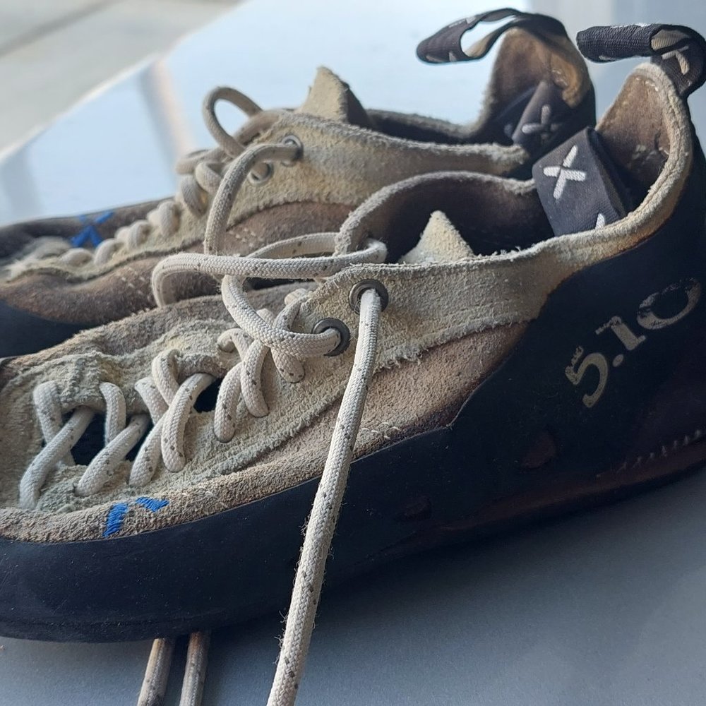 5.10 "Onyx" (size 6), tan